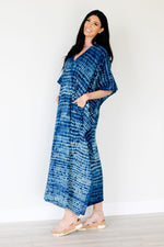 Load image into Gallery viewer, NATURAL INDIGO kaftan, sustainable, Natural clothing, Hand-dyed caftan
